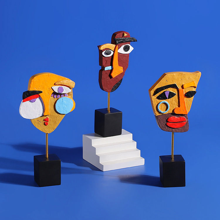 Creativo astratto volto umano  - Tv Art And Craft recensione e prezzo